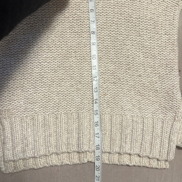 🎉HOST PICK🎉 CREAM Aritzia The Group By Babaton Plumwood Turtleneck XS - Picture 13 of 13